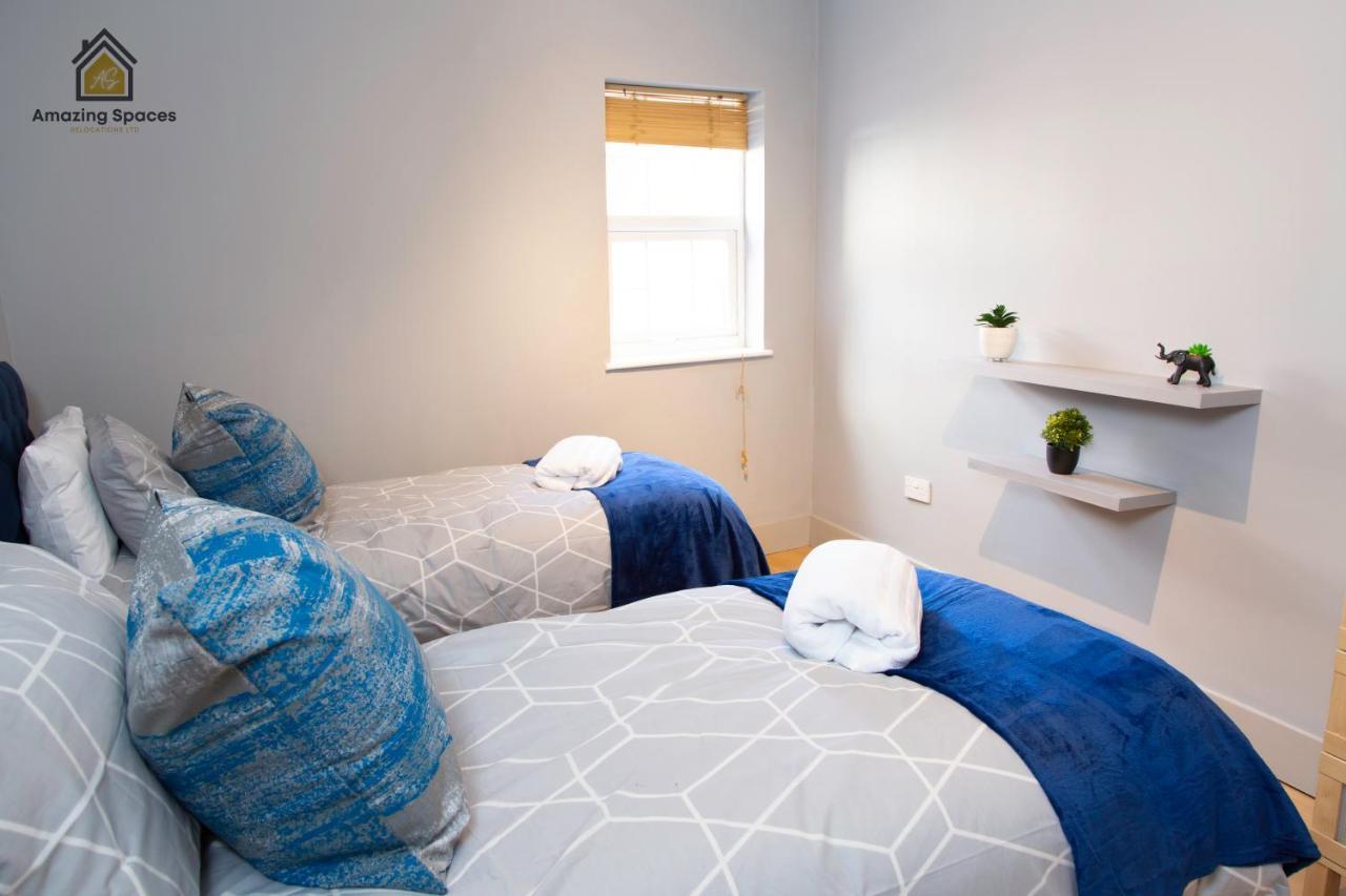 וורינגטון City Centre 2 Bed Flat Sleeps 3 For Work And Leisure With Free Wifi By Amazing Spaces Relocations Ltd מראה חיצוני תמונה
