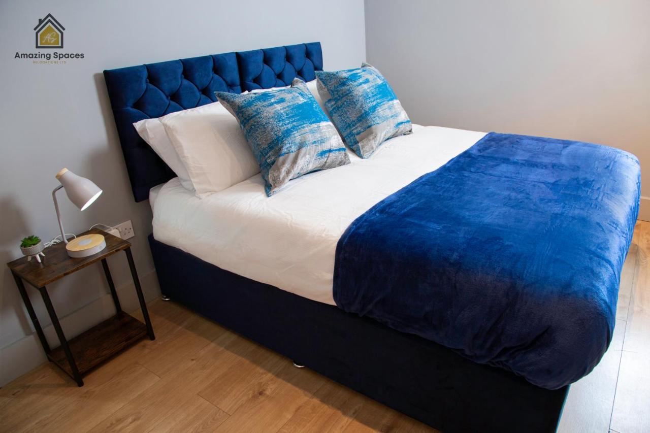 וורינגטון City Centre 2 Bed Flat Sleeps 3 For Work And Leisure With Free Wifi By Amazing Spaces Relocations Ltd מראה חיצוני תמונה